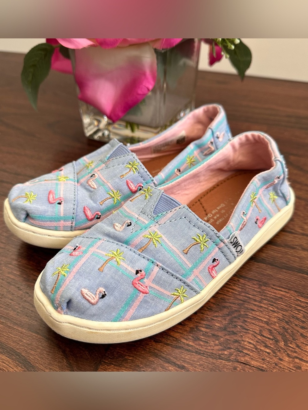 Toms alpargatas embroidered with flamingos and palm trees, size 12